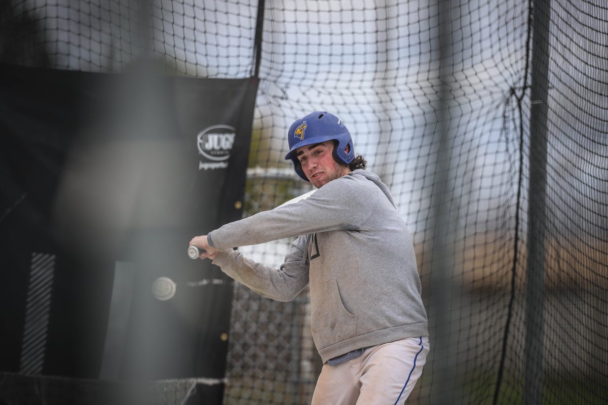 Got to check out <a href="/HHSbathawks/">Salthawk Baseball</a> this afternoon as they prepare for their season opener next week against Wichita South.
