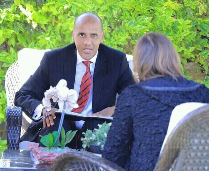 የዚያድባሬ የመንፈስ ልጅ የአባታቸውን ሌጋሲ ለማስቀጠል አሰፍስፈዋል!! " ማህበራዊ መሰረት የመይለያቸዉ ሁለቱ ወንድማማች ህዝቦች "በግዛት ማስፋፋት ትርክት ለማጋደል በቅድመ አያታቸው የተጀመረውን ከንቱ ራዕያቸዉን ነዉ

👇