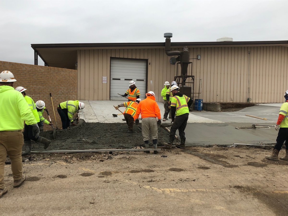 Maintenance building getting south driveway and paving completed this week. #DerbyBondProgress #McCownGordon #ProudBuilder