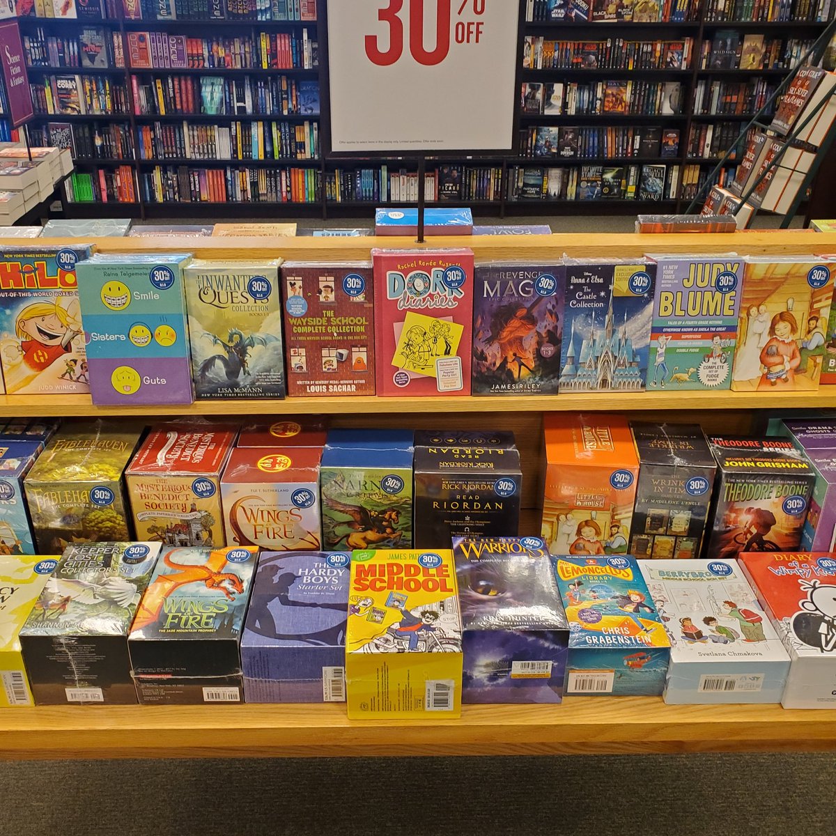 BNMankato's tweet photo. Select box sets 30% off for a limited time! https://t.co/2j1VfmfL3C