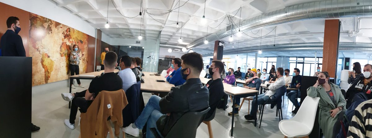 AlejandroCebePa's tweet photo. En @biworking Founders for Founders

Aprendiendo de @jorgegrev @anfibium @LegitHealth_ https://t.co/wYZtpH2Ro7