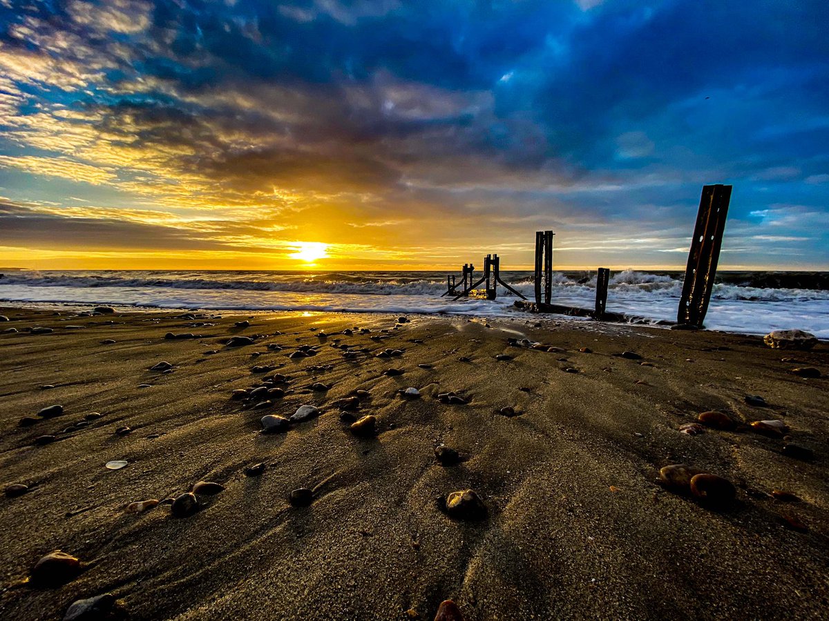 My Morning View tweet media