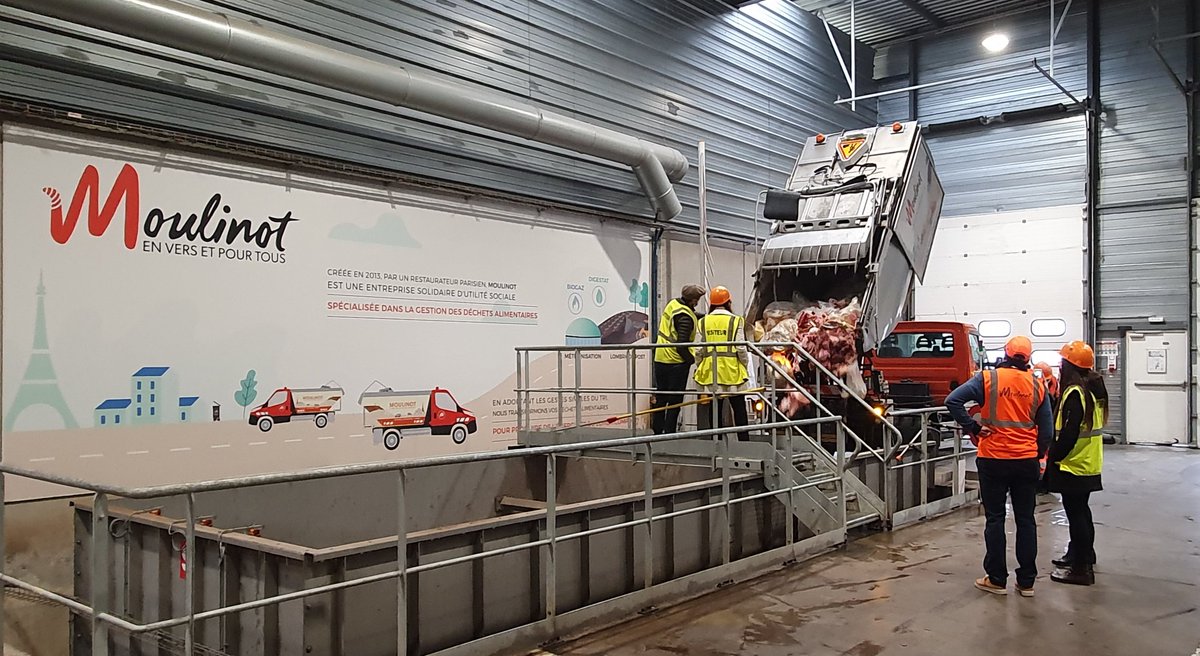 ChrisGenter's tweet photo. Visite à #Stains de la SAS agréée #ESUS @Moulinot75 grand acteur #ESS de la filière #biodéchets #ecocirculaire, qui collecte et transforme les déchets organiques en biogaz et compost haute performance pour les #agriculteurs @MrMoulinot @BanqueDesTerr @LindaReboux @oliviersichel https://t.co/RSbl9hotRp