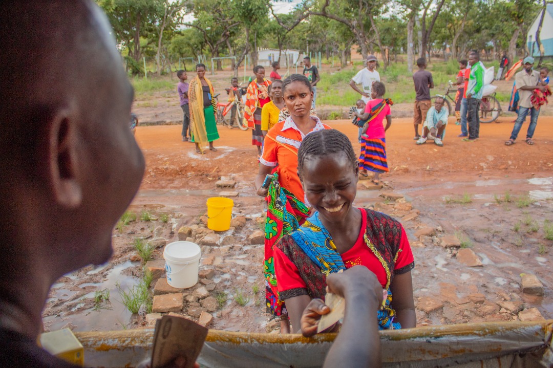 Thank you <a href="/USAID/">USAID</a> for the contribution of US$ 610,000!

Your support will allow thousands of #refugees from #DRC in #Zambia to meet their food and nutritional needs.
wfp.org/news/funds-uni…