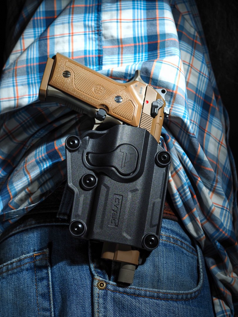 UmarexAir's tweet photo. Beretta M9A3 + Cytac Megafit.
This is a cool holster that fits many different pistol frames including this Beretta.
#umarex #umarexusa #umarexairguns #airgun #airguns #beretta #m9a3 #berettam9a3 #cytac #holster #bbgun #practice2protect #shootwithair https://t.co/MddMy7escL