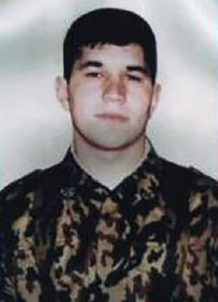 ryzhkov154's tweet image. ПАМЯТИ СТАРШЕГО СЕРЖАНТА ДАУДОВА ЗАКИРА АЛИЕВИЧА. В возрасте 19 лет он пал смертью храбрых и стал Героем Российской Федерации. Трагедия случилась во время боевой операции, проходившей недалеко от села Новые Атаги Чеченской Республики.