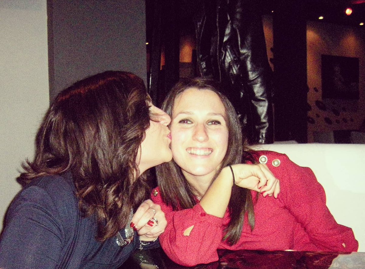 Crillie7's tweet photo. ~You and me got a whole lot of history.We could be the greatest team that the world has ever seen.~
HAPPY BDAY!💖 
Sorridi, sii orgogliosa di te per tutti i traguardi raggiunti e tieniti pronta, perché torneremo a goderci le nostre abitudini e lo faremo anche più di prima!
Love U https://t.co/0zyGlInnBZ