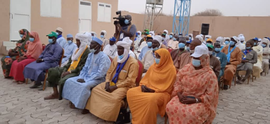 HindaDebyItno's tweet image. Échanges directs très édifiants avec les frères et sœurs du Kanem. Au menu de nos discussions, les sujets liés à la paix, à l’unité et au développement local.