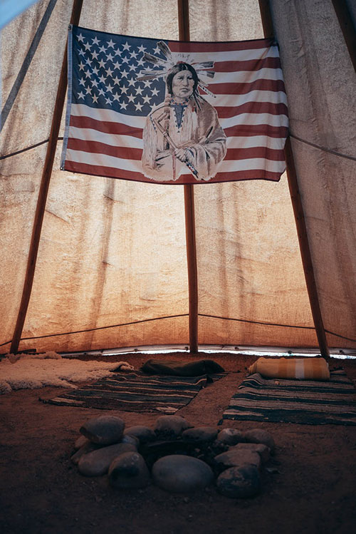 WeddingsAOTW's tweet photo. Native American Wampanoag wedding traditions from the 17th century https://t.co/A9ioUCqKr3
#NativeAmerican #Wampanoag_wedding_traditions #NativeAmerican_wedding_traditions #NativeAmericanwedding #weddingrituals #Wampanoagwedding #weddingsallovertheworld #craftweddinggifts https://t.co/BDJkbsBp33