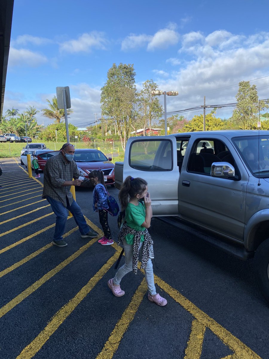 CASKeone's tweet photo. Welcome back I’O! Mt. View El is open for all grade levels.  #rampup #KKPCA ⁦@HIDOE808⁩ ⁦@HIDOE808_DrK⁩ ⁦@PrincipalRoddy⁩ https://t.co/HxU3ebnelP