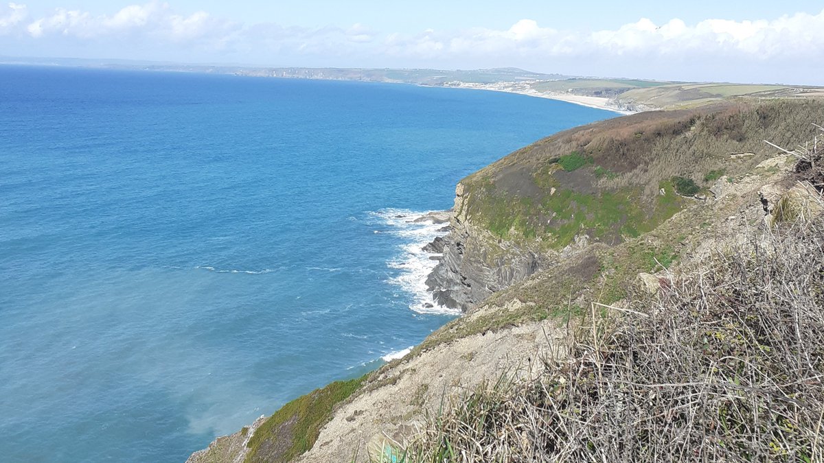 AnnEBrockbank1's tweet photo. Cornwall remembered. For those of us who are still shielding and cannot get to our favourite places in #Cornwall until we both get fully #vaccinatedagainstcovid19, here is your #vitaminSea for the day. #halzephron cliff a location in my novel #theglitteringsea #dailyphoto https://t.co/heIwNdrM5D