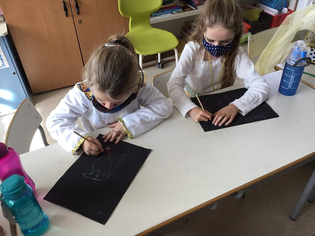 BSB_Barcelona's tweet image. Our Year 3 have enjoyed a lovely Egyptian Day in school dressed as ancient Egyptians and learning about pyramids, hieroglyphs, Egyptian gods and much more! 

Ask them to share what their day has been like!

#EgyptianDay #REALProjects