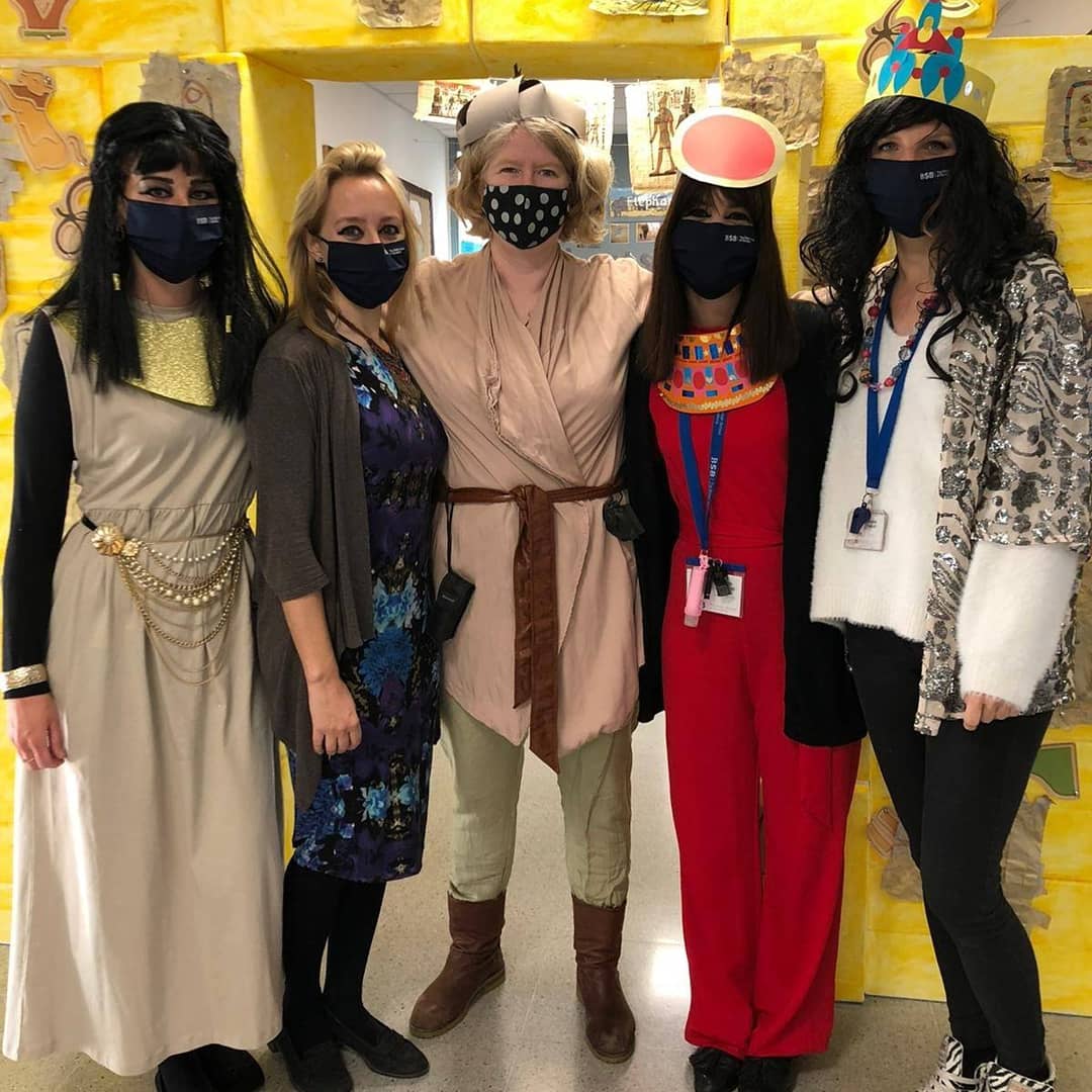 BSB_Barcelona's tweet image. Our Year 3 have enjoyed a lovely Egyptian Day in school dressed as ancient Egyptians and learning about pyramids, hieroglyphs, Egyptian gods and much more! 

Ask them to share what their day has been like!

#EgyptianDay #REALProjects