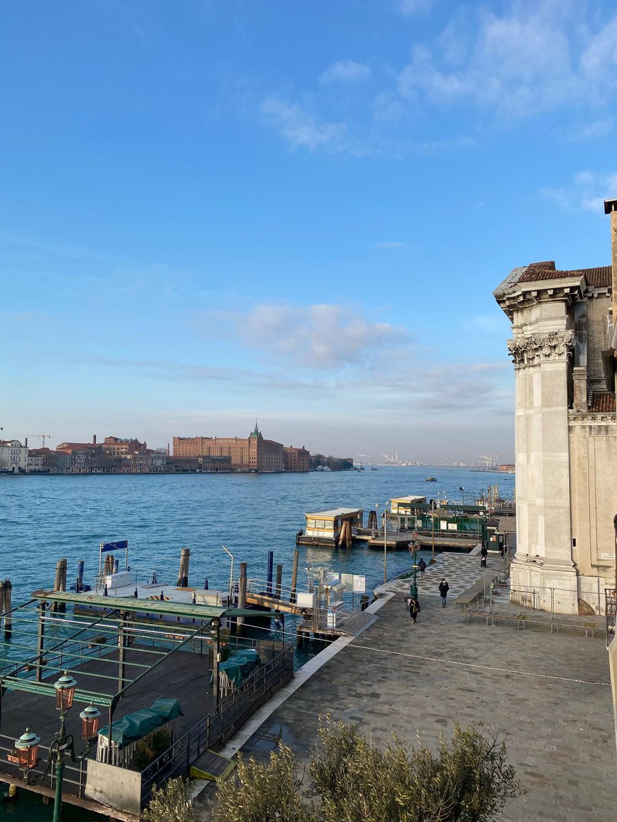 consolesvizzIT's tweet photo. Con questa spettacolare vista dalla sede del Consolato🇨🇭 @pal_Trevisan degli Ulivi a #Venezia faccio i mie più sentiti auguri alla #Serenissima che oggi compie 1600 anni. 🎉  #Venezia1600 https://t.co/IimacRlQRW