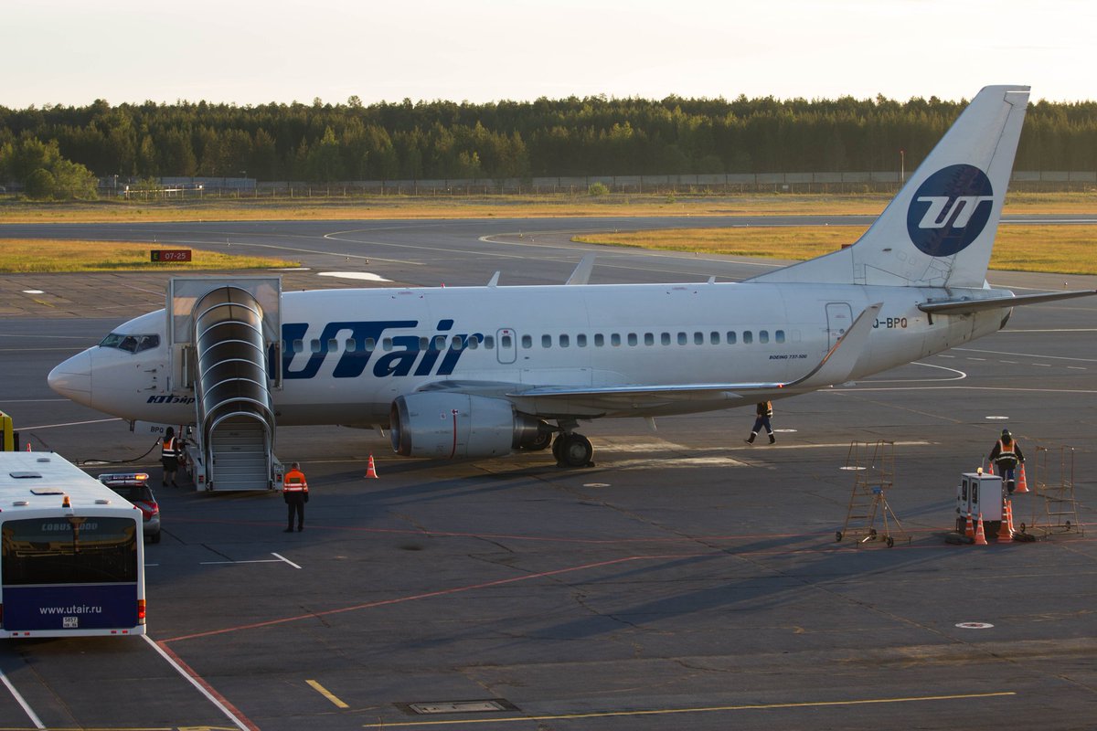 Radmir863's tweet photo. Boeing 737-500 VQ-BPQ UTair USRR https://t.co/61qOU60LxQ