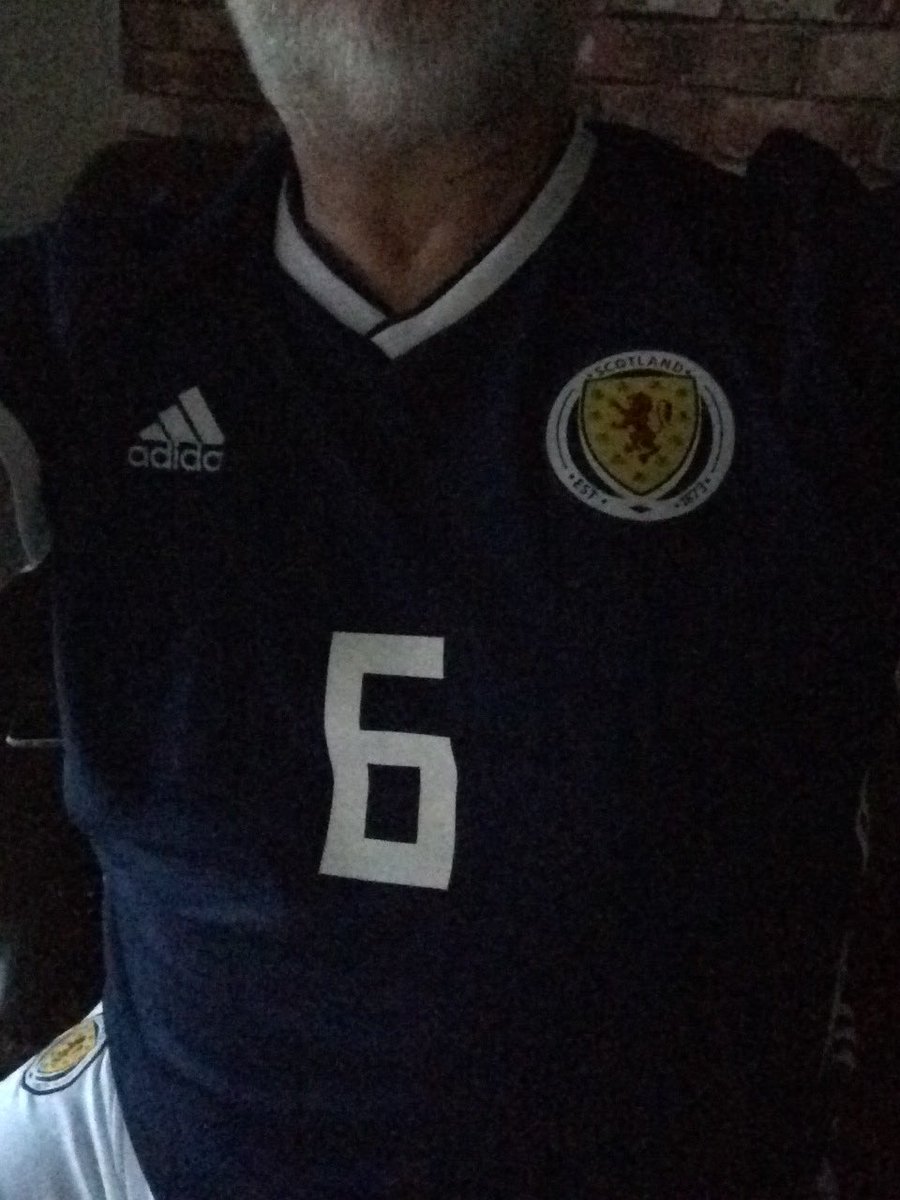 Wul147's tweet photo. @sffpodcast @FamousTartan @TheTartanScarf @Thefootyblognet @runcorncelt @IlGrandeToro @Robertlove26289 @aconnolly91 @hampdenroarpod @grpat #TapsOff but, shouldn’t it be #TapsAff? https://t.co/MwvTeouLtD