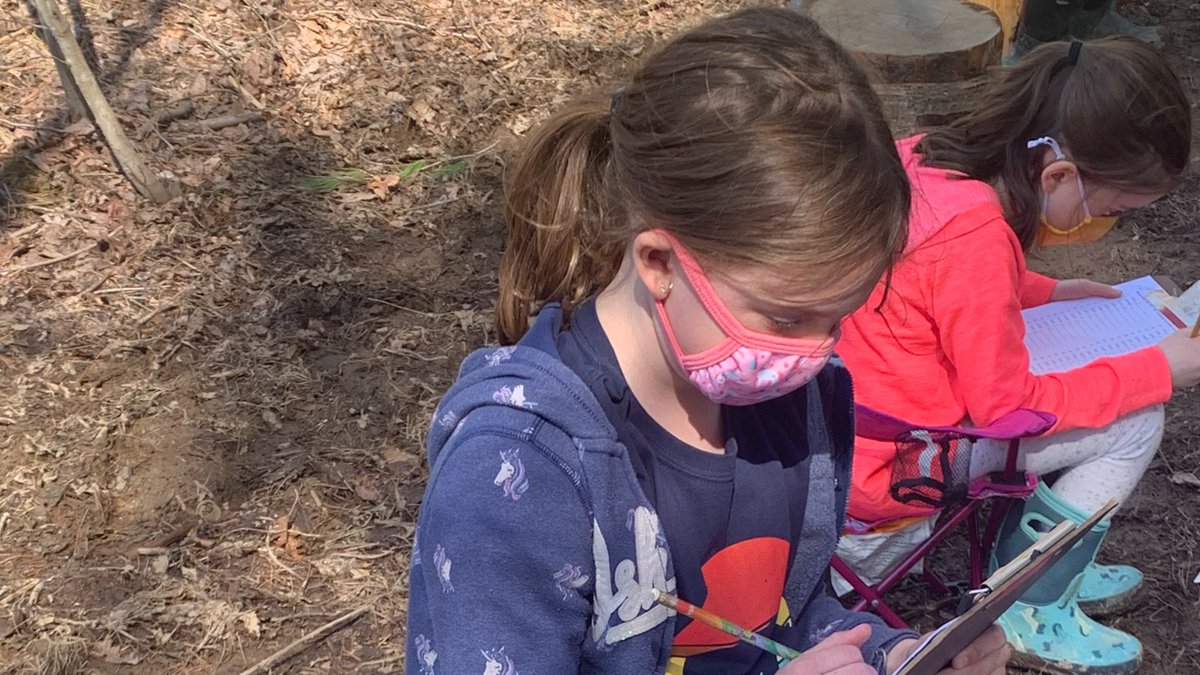 wsdvtschool's tweet photo. Second grade outdoor classroom today!  A great day to learn outside!  #ewsd #wsdsch #photosby8thgraders #outdoorclassrooms #springlearning https://t.co/RaLdy9HDM6