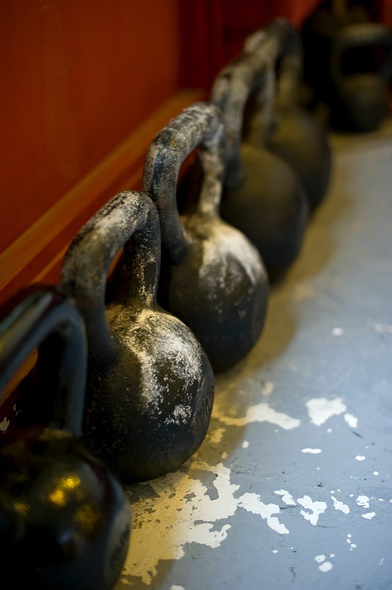 Graeme_Hinde's tweet photo. Does anyone actually enjoy training with these? #kettlebellhell https://t.co/SyL3uHiu1r