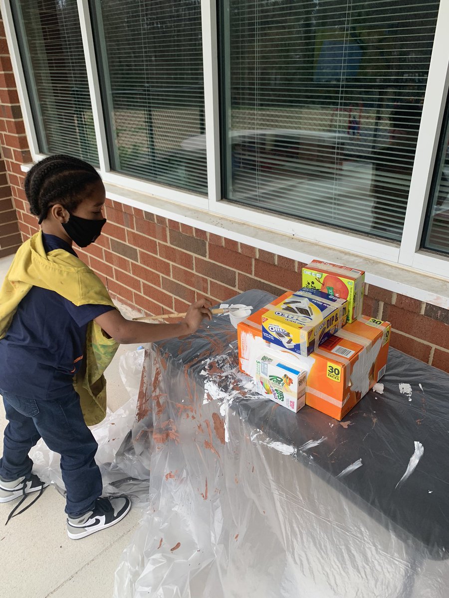 mrwarholik's tweet photo. Taking advantage of today’s mild weather to start painting our buildings. #coachedproject @wcpssmagnets @BrooksMuseumsES https://t.co/VHzmNTbdUE