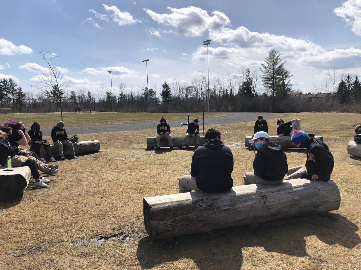 lemjen22's tweet image. Enjoying the beautiful day with 801 doing a math circle on the benches. #MathOutside @StMatthewOCSB