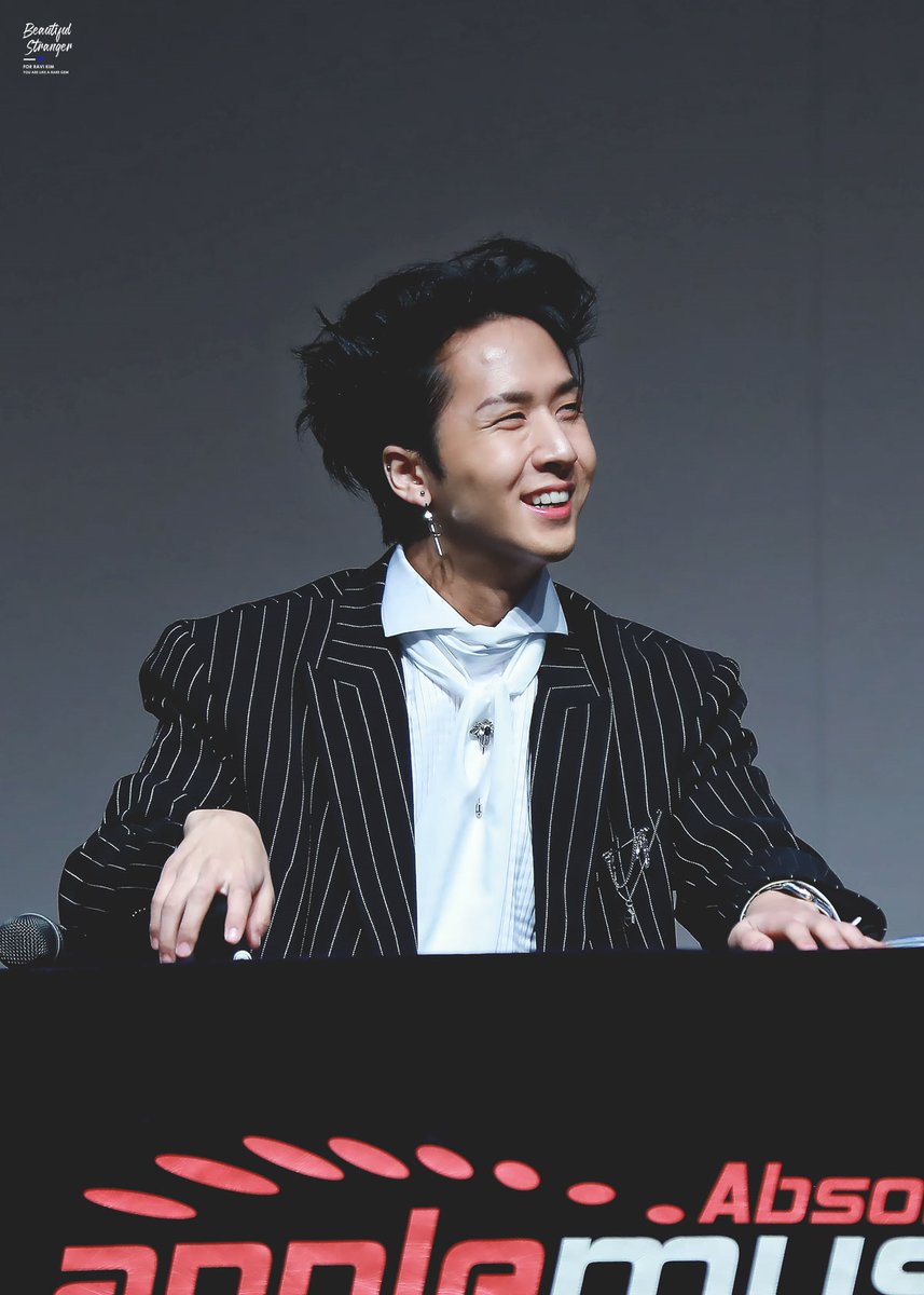 BS0920's tweet photo. [HQ] 190315 목동 팬싸

#RAVI #라비 #GROOVL1N #그루블린
💙💎 @RAVI_GTCK I miss you..... https://t.co/bKcQt4ExGa
