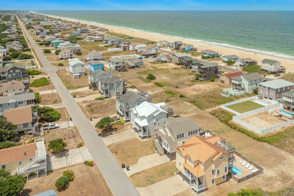 JoeLambRealty's tweet photo. It's a sellers market.. We can answer any questions you have about selling your property on the Outer Banks. 
252-261-7721 - https://t.co/LdIZ8oeFoX 

#sellersmarket #outerbanksrealestsate #Sales https://t.co/l0OJ1yOGld