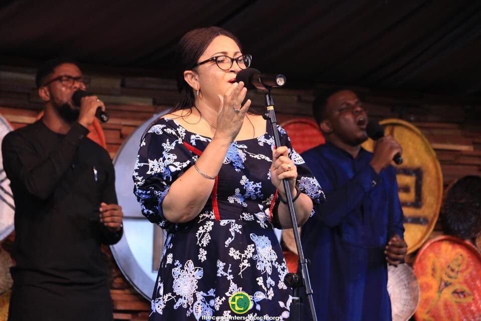 TCCPH's tweet photo. 🎶 Oh Oh Oh
Lord You're beautiful
I stand in awe of You Jesus
You are beautiful
Beautiful You are
Loving You are
I am in awe of You
#Soloministration #TCCService #ChurchWithoutBorders #eChurch #TCCPH
@PastorKech https://t.co/APNaYl8Lft