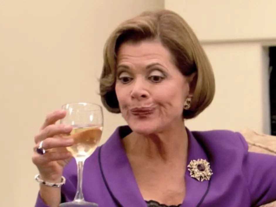 amdeeeeeee's tweet photo. Rest In Peace Jessica Walter, you absolute legend. Thank you for the icon herself Lucille Bluth. https://t.co/HDxIXMEeBi