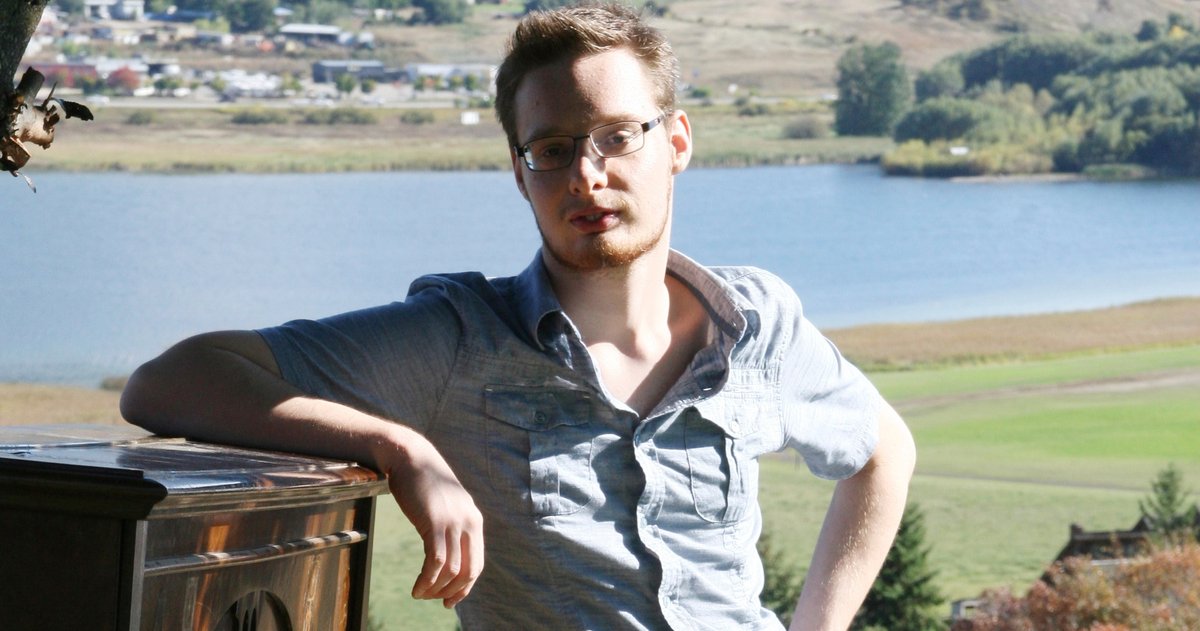 VictoriaLGBT2Q's tweet image. A Look Back: QUSIC - Brandon Schmor thehub.lgbt/news/i/5501324… 

#queermusican #qusic #unicornslive