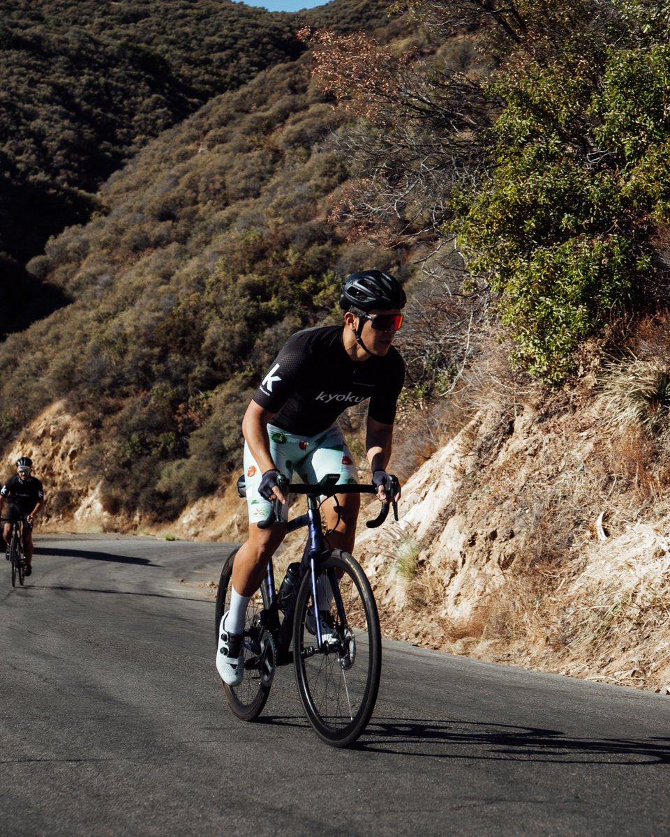 Following a tough climb and a fast descent in the Santa Monica Mountains, Joey Doran recovers to improve with Kyoku's Superfood Recovery Shakes. 🚲💨🌱