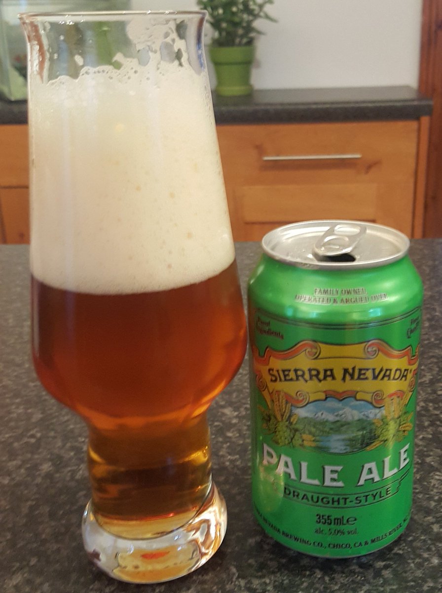 craig1scotty's tweet photo. Dont know anyone who dosnt love this brew from @SierraNevada an exellent #paleale cheers #craftbeer drinkers the weekend is nearly here #Draughtstyle 5% #usa https://t.co/36VgIdKGRt