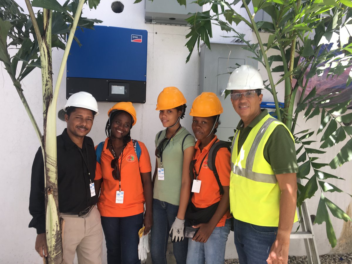 10Pwr's tweet photo. Happy #WomensHistoryMonth! Women solar technicians gaining field experience with #10Power. #genderempowerment #womeninstem #sustainbledevelopment #solarpower #renewableenergy #gender #4thWorld https://t.co/XcByNMuZbc