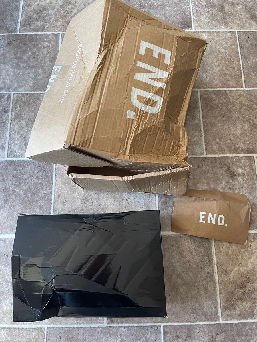 Received a package from <a href="/endclothing/">END.</a> via <a href="/FedExCanada/">FedEx Canada</a>, who does that to a package.