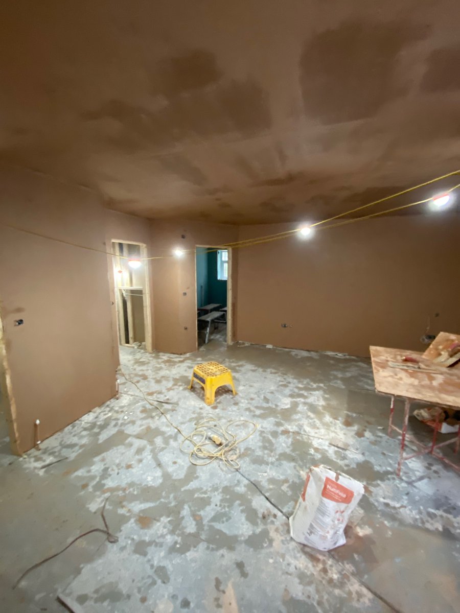 Ellisplasterin1's tweet photo. Our latest project is well underway this week in #bessacarr all upstairs plasterboarded and skimmed.
#Plastering #plasterer #newbuild #Renovations #Contractors #newhome #Doncaster #ellisplastering https://t.co/k4Qd8qsWWT