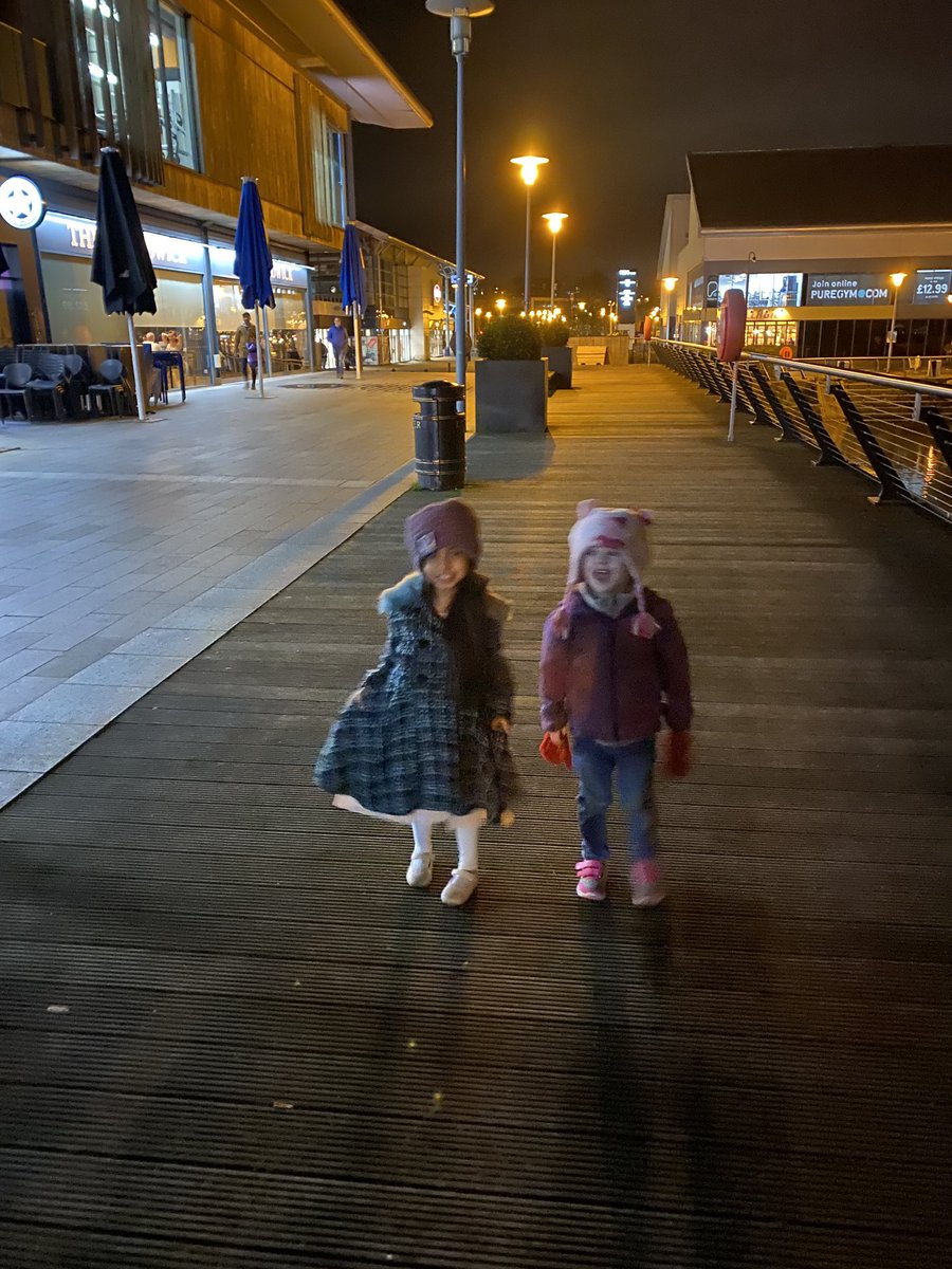 gordonblair1's tweet photo. #Lastnormalphoto Morgan and her friend Giana walking home after a 40th birthday party. https://t.co/ampnSdrQjP