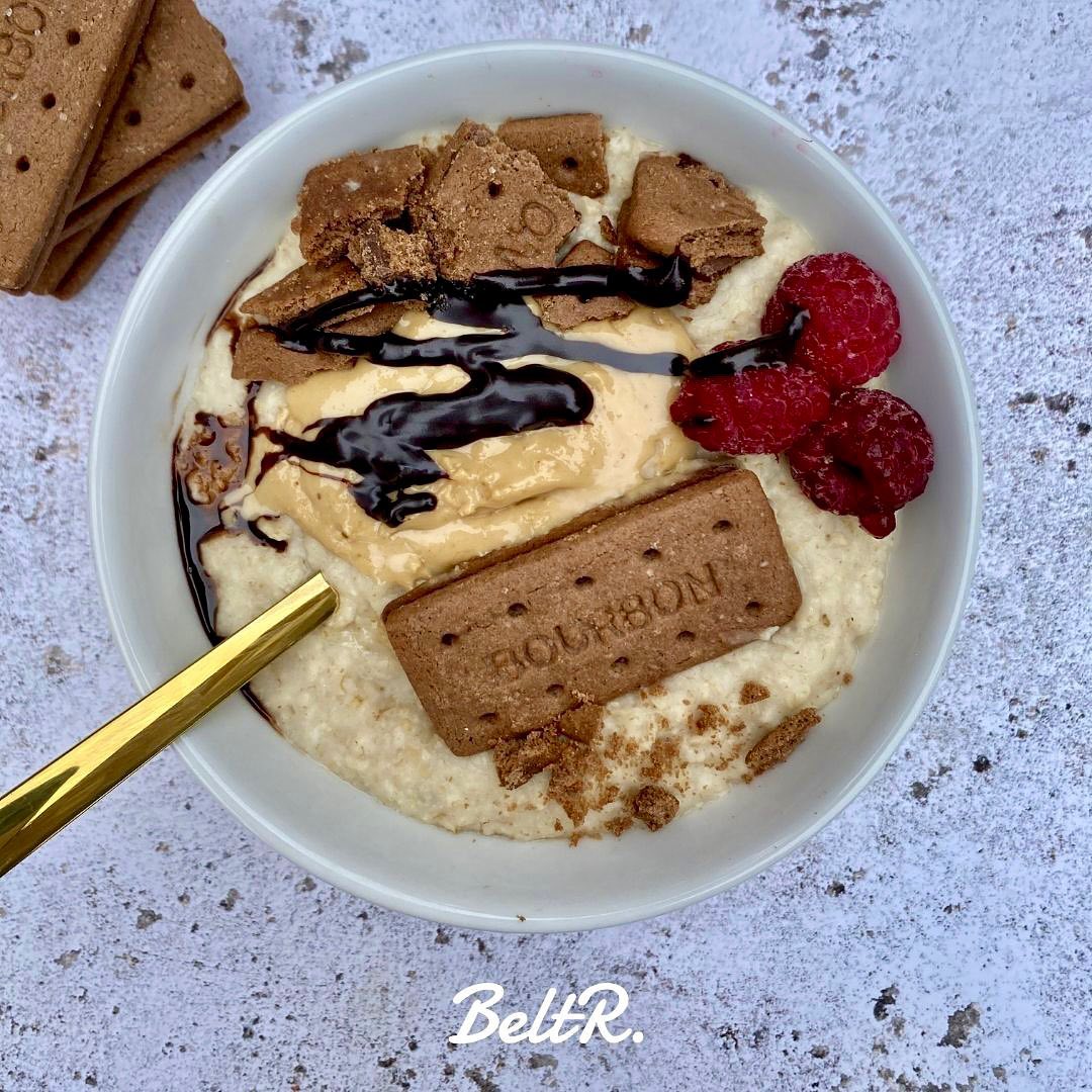 AOBNutrition's tweet photo. Oooo.. That's an absolute BeltR right there 📢

• 40g BeltR.
• 200ml water
• 1 hefty scoop of peanut butter
• handful of frozen raspberries
• a drizzle of #guiltfree syrup

👌

https://t.co/ktTUkQsqTR https://t.co/PltKM4BRRV