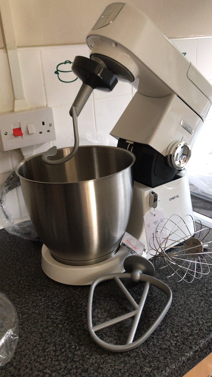 suegormley's tweet photo. Hello #kenwoodchefXL think I am going to be busy this weekend. 🧁🥖🍞 https://t.co/Q0FIEtN14x