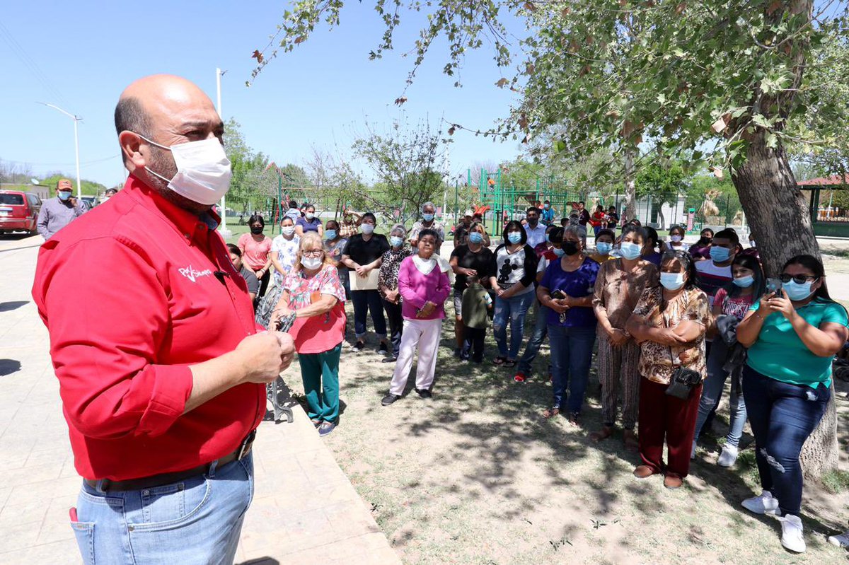 rigofuentes's tweet photo. #Hidalgo es un bastión del priismo por sus buenos gobiernos, y para seguir así, acompañé a @Aleidaelyguva a registrarse como candidata de nuestro partido a la alcaldía de este municipio, ante la sede local del @IECoahuila.
#UnidosEnMarcha 
#PorSiemprePRI https://t.co/2tET315Yfx