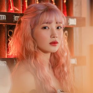 yukikapics's tweet photo. new pink kika pics from both my music taste and the fancafe! p1 is extremely low quality but i ripped it from the elements so this is the best it will get (i don't know how bad remini would make it but you can try)

「 #유키카 ✯ #YUKIKA 」 https://t.co/xTA51jaax2