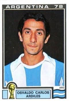CopaLendas's tweet photo. Osvaldo Ardiles, Argentina 🇦🇷.
Copa do Mundo de 1978, Argentina.
Campeão Mundial.
0 gol, 6 jogos. #ardiles #argentina #worldcup78 #copa78 #fifa #campeón #leyenda #pitón #laalbiceleste #panini https://t.co/TyY4LVR4lL