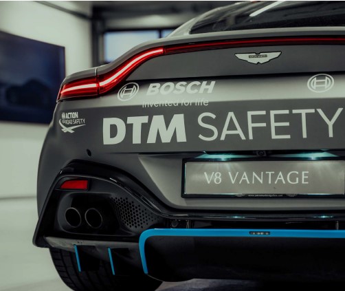 Like the Aston Martin F1 safety car? Then this 2019 DTM Safety Car might be right up your street. It is now available at our Swiss facility in St. Gallen. For more details, please contact Miles.Hulford@r-reforged.com

#AstonMartinStGallen #RREforged #DTM