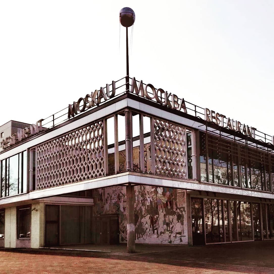 wwwEventagentur's tweet image. Morgen im Cafe Moskau in Berlin: die neue Präsidentschaftswahl des Deutschen @naturschutzring mit uns als Online Event! Mit dabei sind Umweltministerin @SvenjaSchulze68 und der Verbandsvorsitzende @kainiebert. 
#emotionengineering #onlineevents #eventagentur #livecommunication