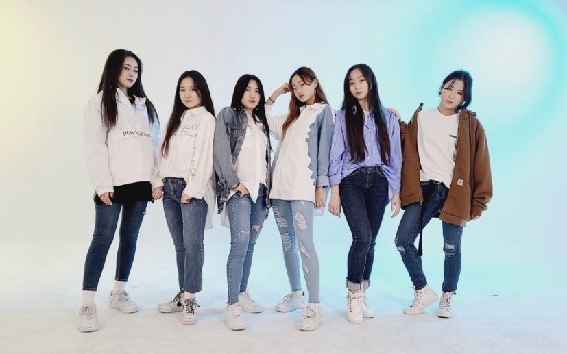 KpopGirlzBands1's tweet photo. #AMXEntertainment debutará a su grupo de chicas que serán votadas y elegidas las trainees por el staff de la empresa. 

El debut del grupo será en abril

Source @nugupromoter https://t.co/7ctsXM4eL0
