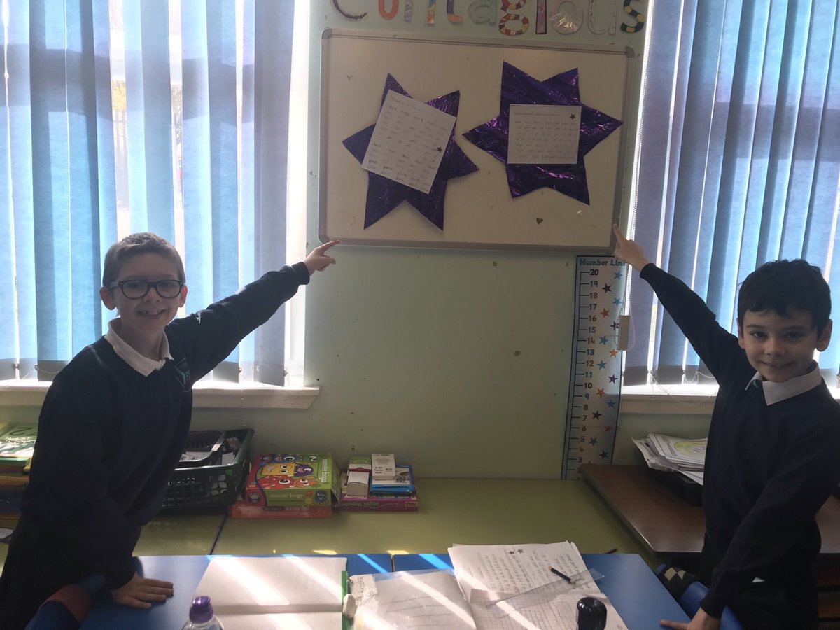 whitdale_ps's tweet photo. Star writers in P4R. #presentationiseverything #proudfaces https://t.co/x1CZfjoAL3