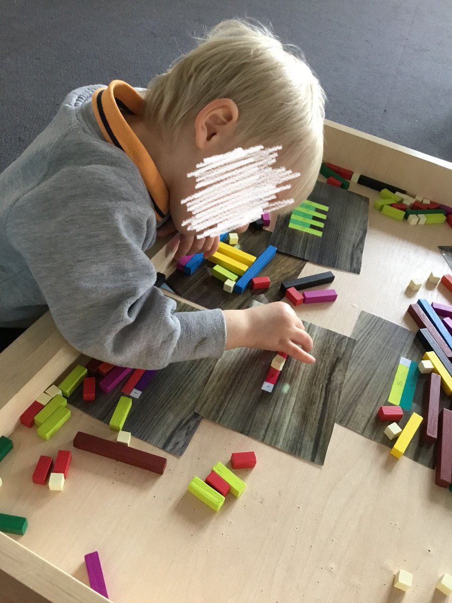 sunnyside_ps's tweet image. Our ELC continue to investigate cuisenaire rods. Our learners are beginning to look at patterns using size, colours and numbers. @ClacksELC  @FVWLricNumerac1 #earlynumeracy