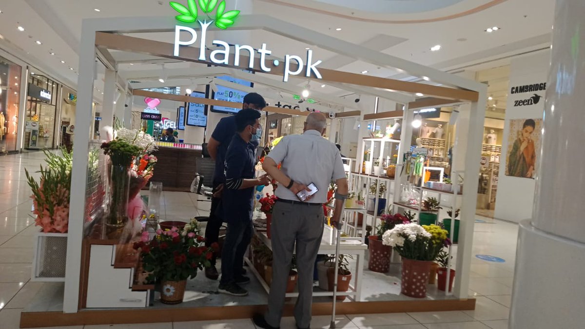 Plant_Pk's tweet photo. https://t.co/YoBaoTEXdl in packages mall Lahore 
Visit us to buy plants and flowers 💐 ☺ https://t.co/TSOcx60dj2