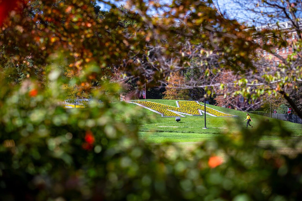 UofMaryland's tweet image. Beginning April 5, 2021, researchers will be allowed to increase occupancy of all research spaces up to 75% provided they observe all #4Maryland guidelines. Please read @UMDResearch’s Dr. Locascio’s email to campus: go.umd.edu/SVF