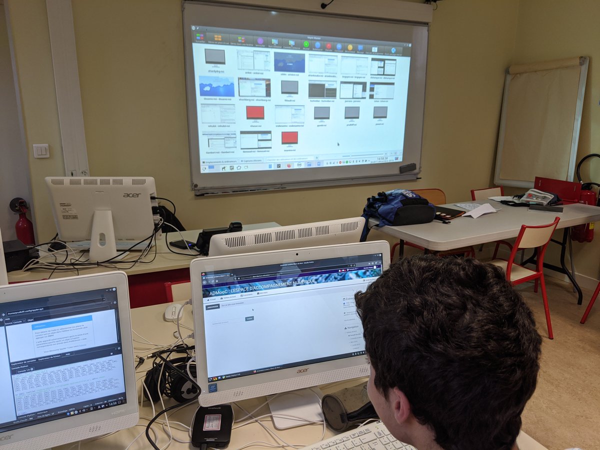 En projection, la supervision des postes des élèves de #NSI avec <a href="/veyon_io/">veyon.io</a> .