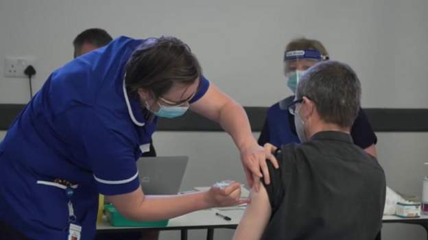 Our 6th #CovidVaccine Centre opened today @PFKAuctions in #penrith! The second site to open this week after @Boro on Monday increasing out vaccination capacity further and wider. Great work by @SallyRidley8 @NewcastleHosps @NuTHPharm and all involved 💉💪