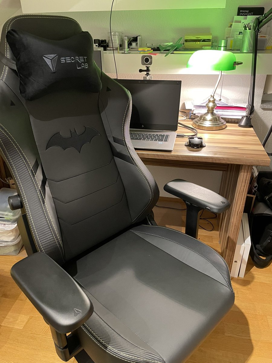 Finally my #Secretlab Titan Dark Knight arrived here in Germany.